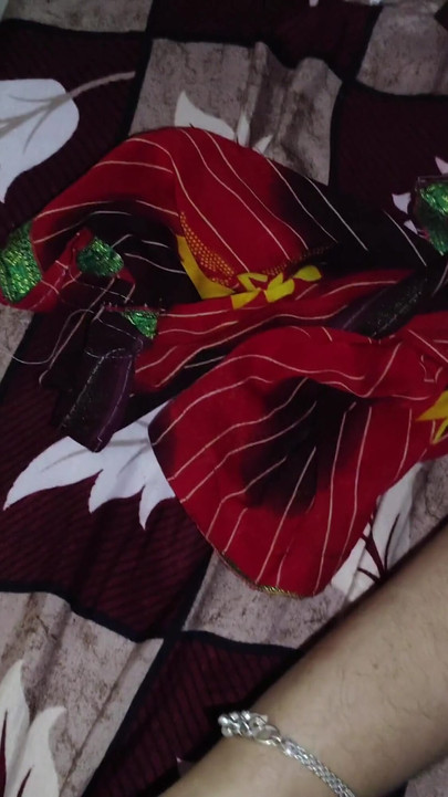 Momento da vedere da "Desi bhabhi's velvet"