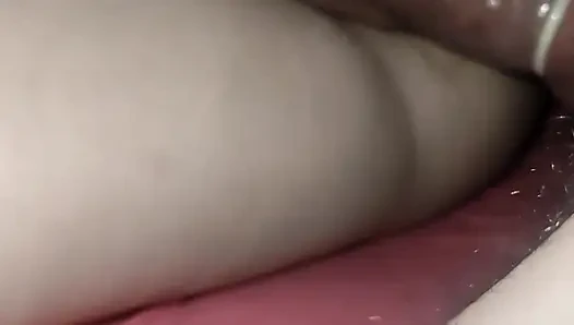 Sevgilim prezervatifi çıkardı ve amımı dölle doldurdu!