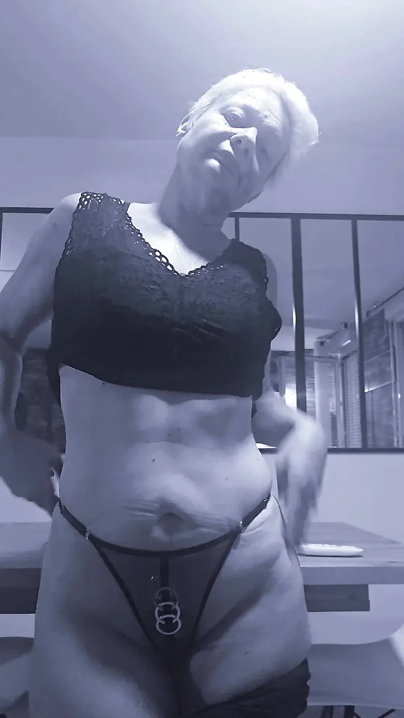 Want a Good Cock on My Worktop