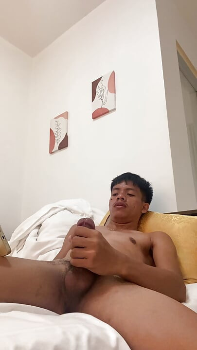 Filipino Twink Gets Hard, Jerking off to Explosive Cumshot