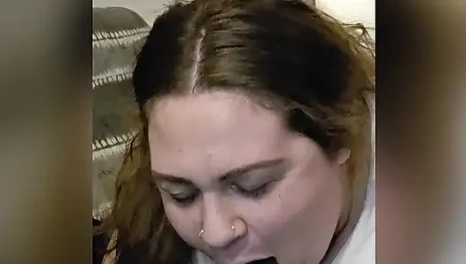 Pantat bahenol gadis kulit putih ini dientot habis-habisan sama abang tirinya sampai dicrot di dalam