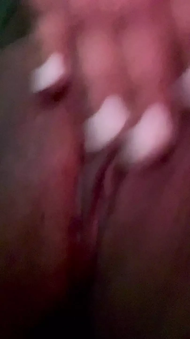 抚摸我甜美湿润的阴户