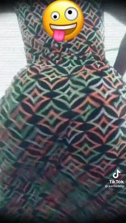 Une salope en robe longue