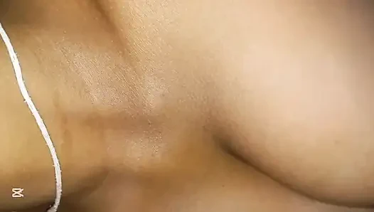 Srilankan kampüs sanat çifti leek video romantik çift