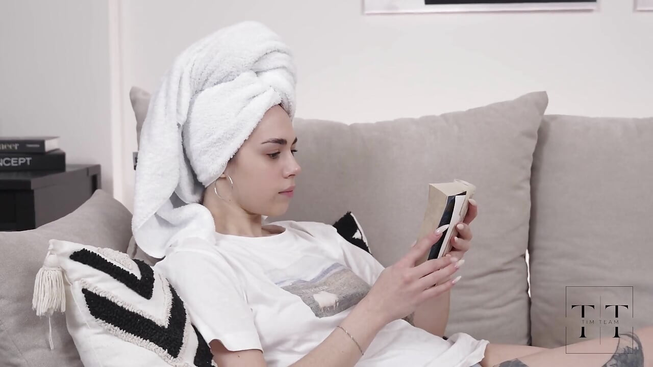 危険な中出し!彼は私の中に深く入り込んだ...フルビデオ4K HDティムチーム