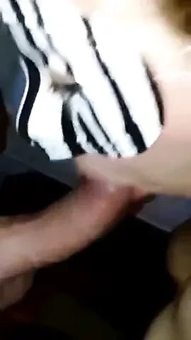 Greek i poutana mas piponei kai tous 2 mazi