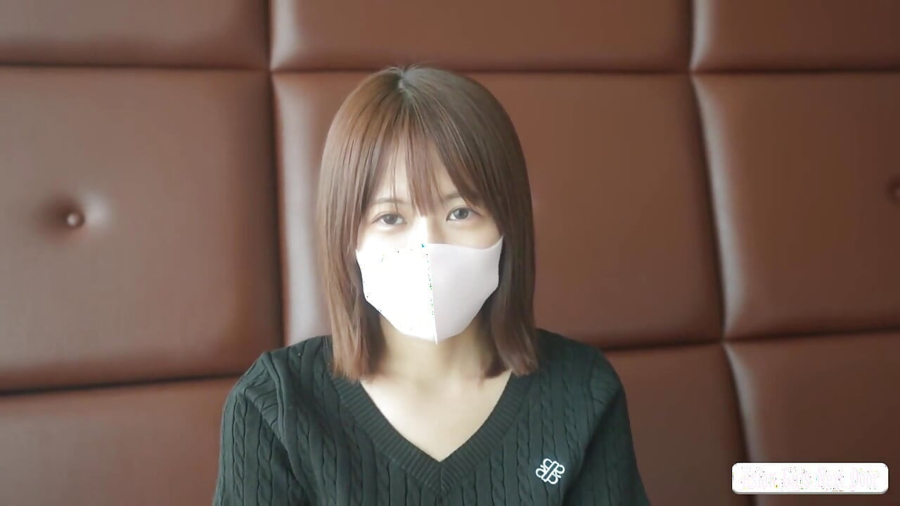 Natural Beauty's Tearful Decision Ends in a No-turning-back Private Encounter Caught on Camera 1st