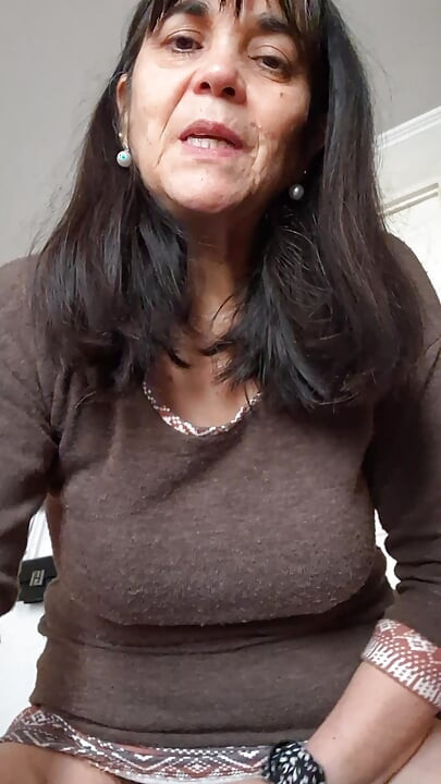 Stepmother silente shwing her lover on camera Who  is Washington armando without underwear