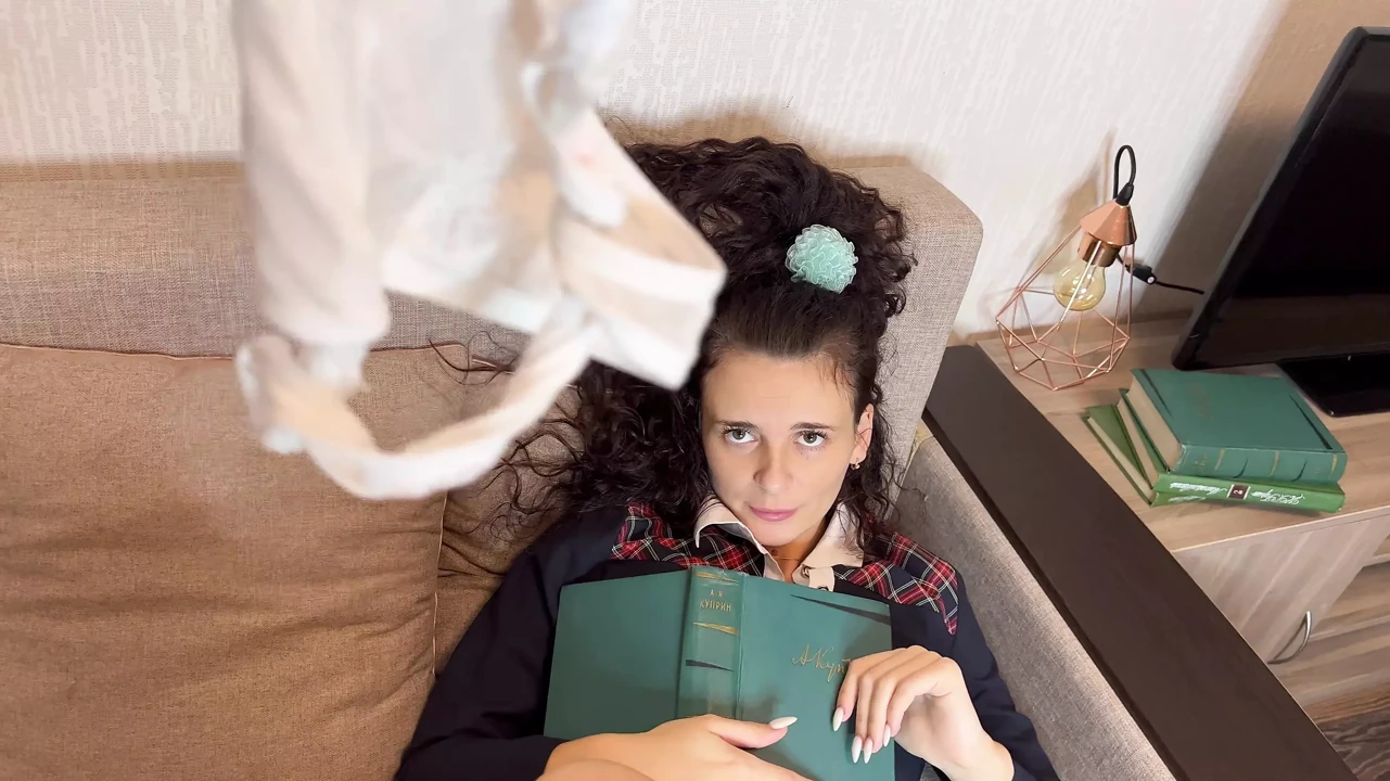 继兄弟干怀孕的妹妹