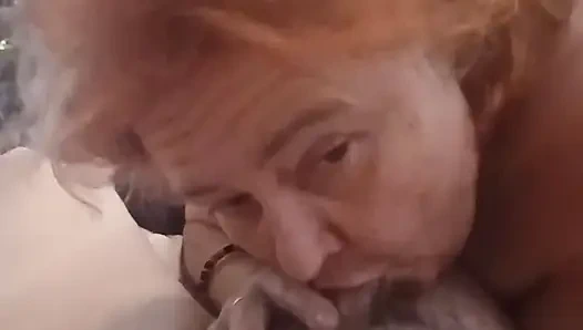 Nyepong kontol teman laki-lakiku