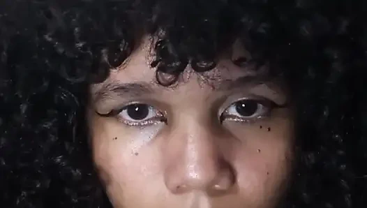 Возбужденный тверк в крошечных стрингах