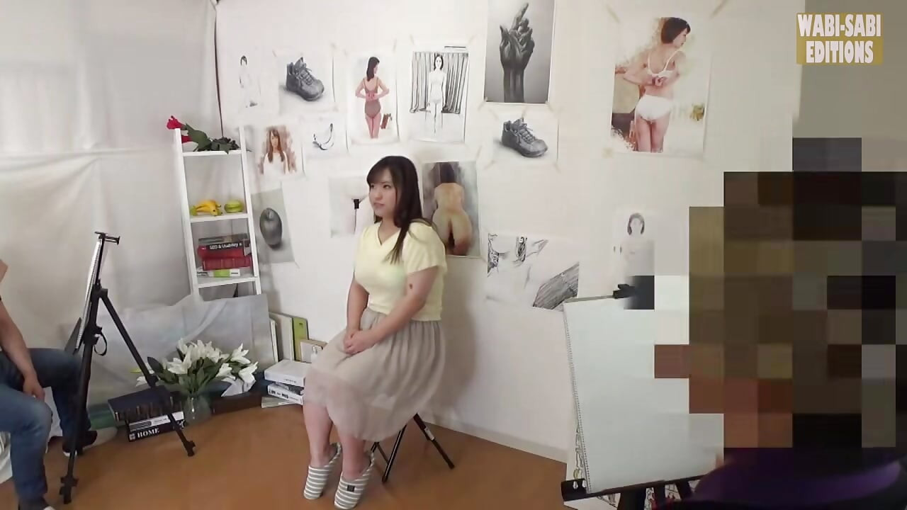 Wanita berkahwin disewa sebagai model seni bogel yang dibawa pergi pada masa ini - 1