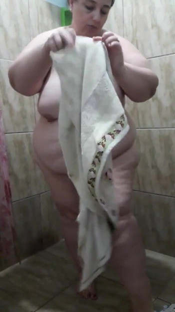Memorable moment from "Sexy BBW taking shower"