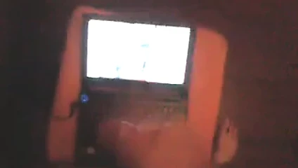 rave1337'nin diz boyu botlardaki seksi sarışın üvey annesine saygı duruşu