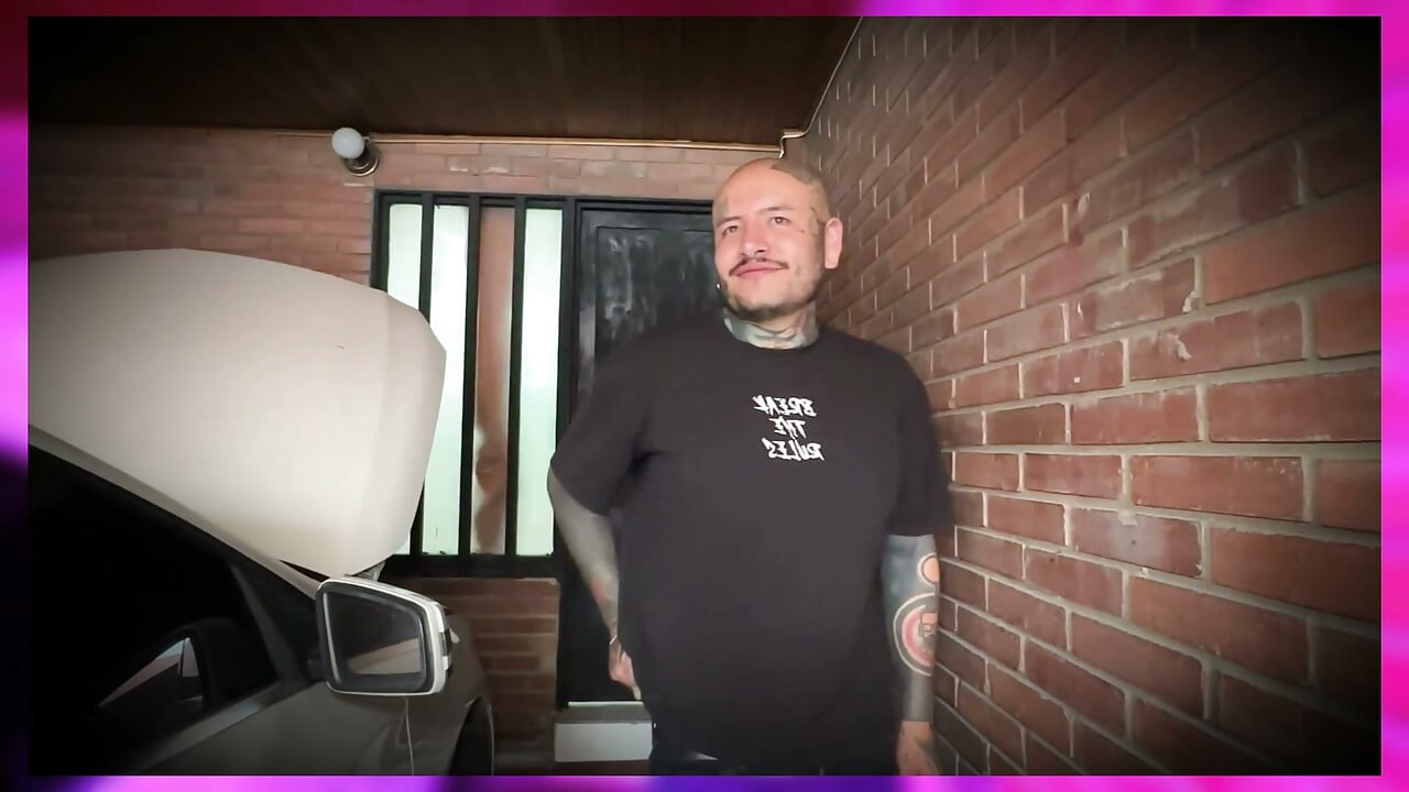He gives me a Russian handjob with his huge tits in pov for helping him with his car