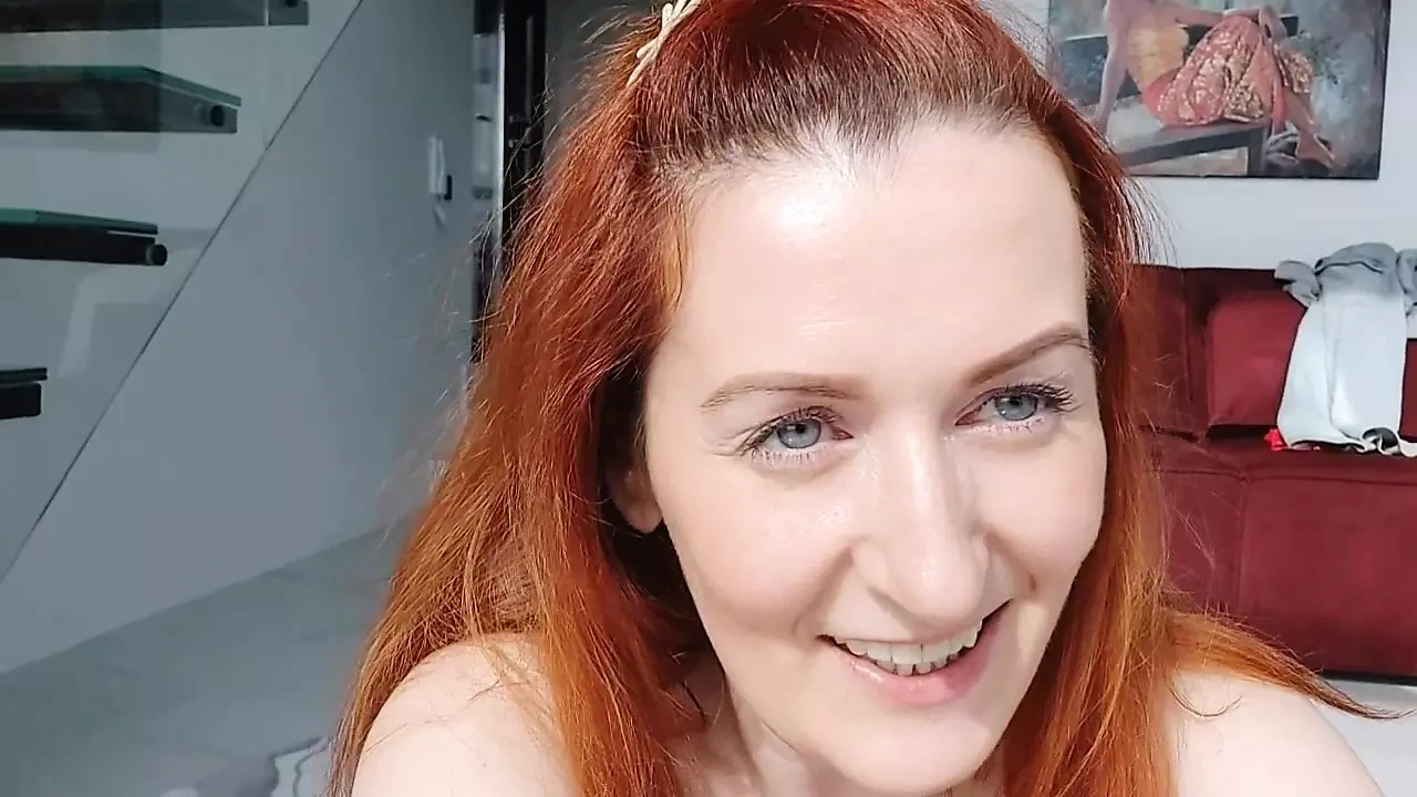 Hot Redhead Masturbates Her Hairy Pussy to Squirt and Moan