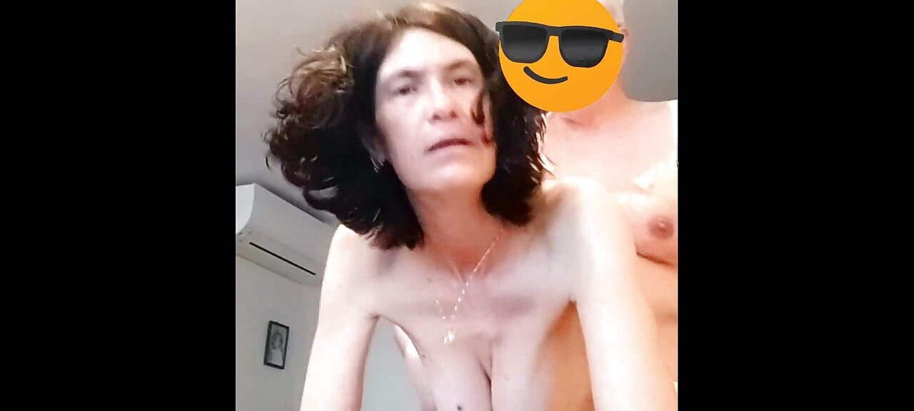 The mature submissive Natalia takes her MASTER'S cock after serving the day's clients