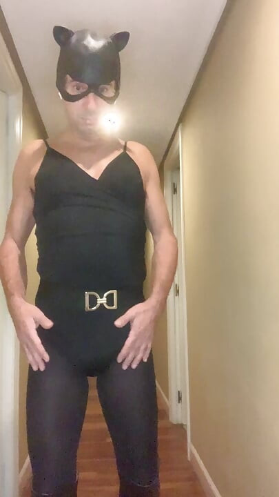 背の高いレザーブーツ