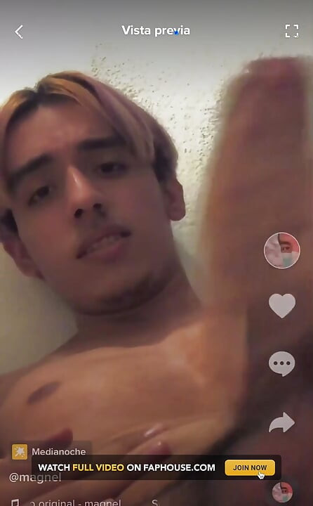 wellcome to all the new ppl i hope you're enjoying the holidays i'm hoping to create a lot of content this new year to come for