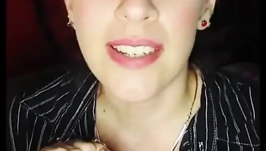 Glücklicher tag der arbeit! Ich werde Dich mit einem Guten Morgen-blowjob aufwecken, damit Sie die Welt essen können!