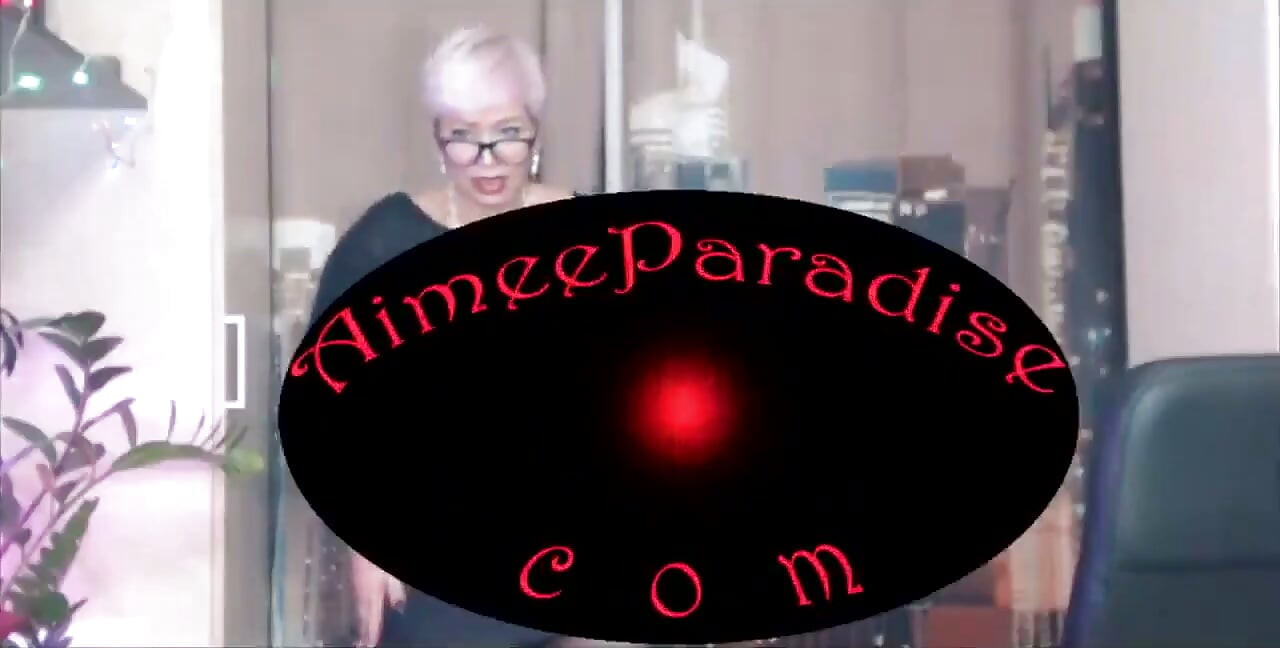 Diamanter i begge hullene på den søte, kåte tispa mi og nærbilde hardsex!