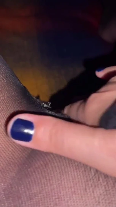 我是一个肮脏的荡妇，有一个湿润的小穴。 | 短片 1
