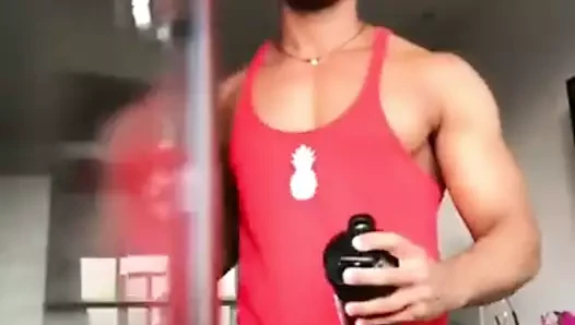 ben senin vücuduna aşığım