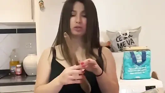 Solo in the Kitchen - I Play with the Spoon