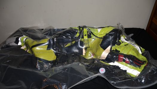 Feb 14 2023 - VacPacked in my hiviz coveralls with my hiviz harness kevlar vest & PVC Aprons