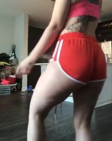 Damaris leigh twerk