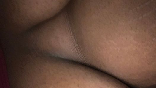 I have my first sex toy I’m so horny make my pussy wetter