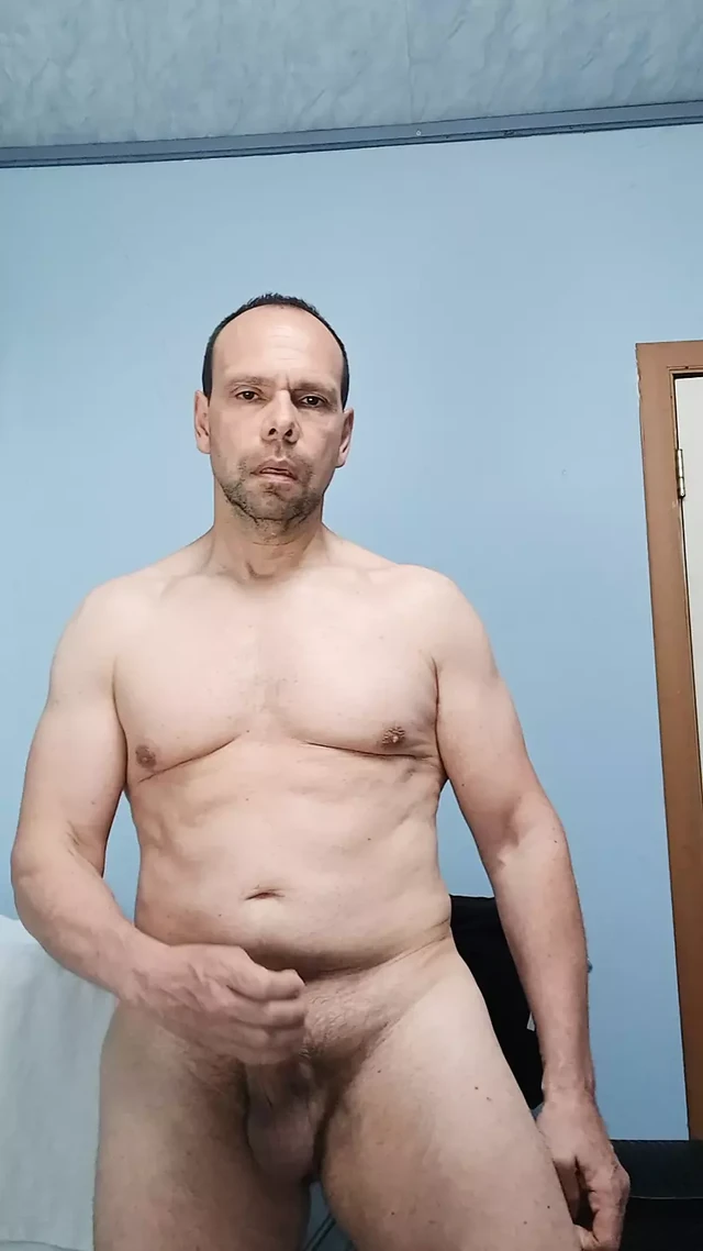 Who wants to suck me? Write to me