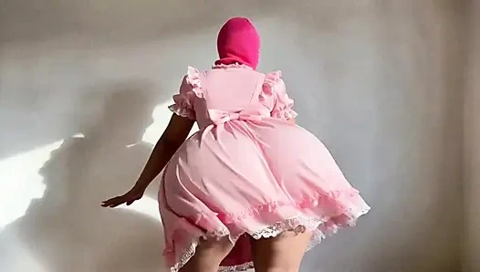 A big woman has a very big butt.