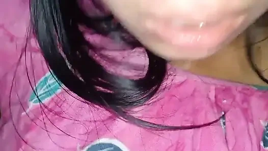 Pertunjukan jilat memek hot pacar