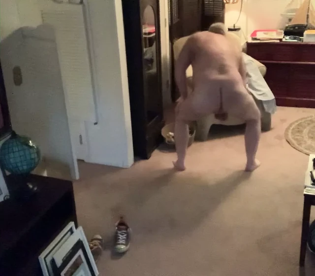 Stachebear wants edged and milked