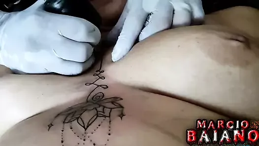 THE TATTOO ARTIST CAME TO TATTOO MY WIFE I WANTED TO FUCK HER PUSSY BUT I WOULDN'T LET ME SHOW HIM WHO'S IN RULE HERE