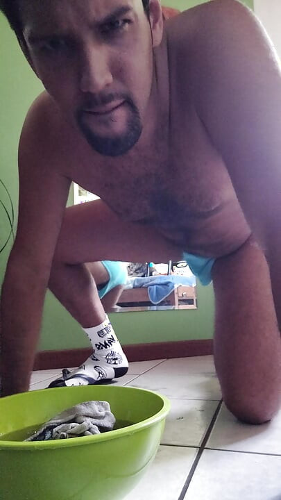 luksmen1 gainer. cleaning the house while seducing you