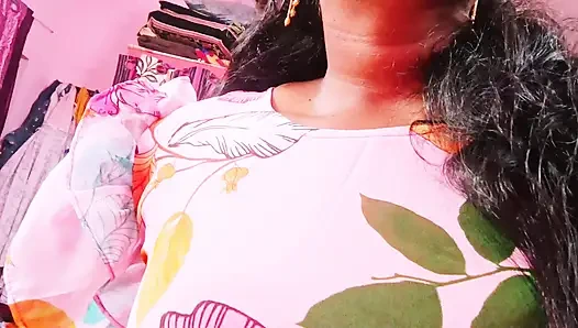 İpek teyze açık havada seks Telugu edepsiz konuşuyor.