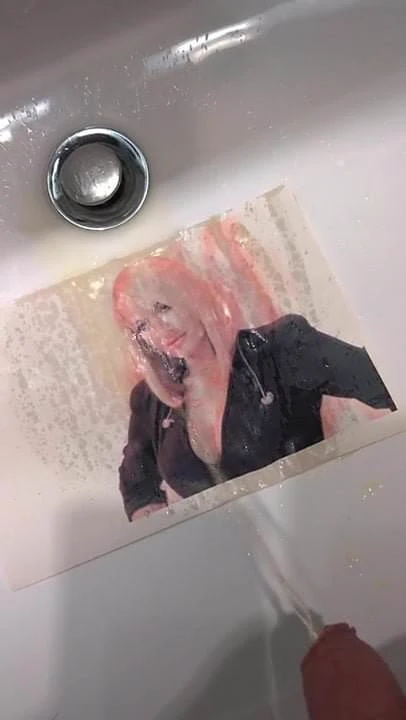 Sarah Connor angepisst