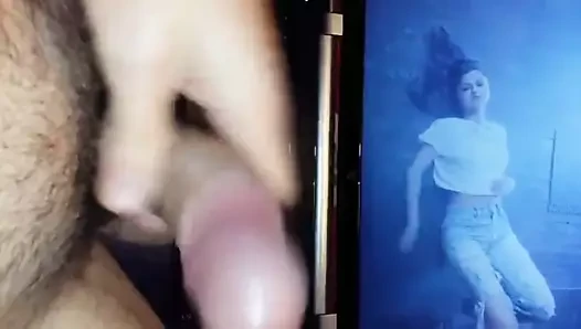Selena gomez senin için iyi