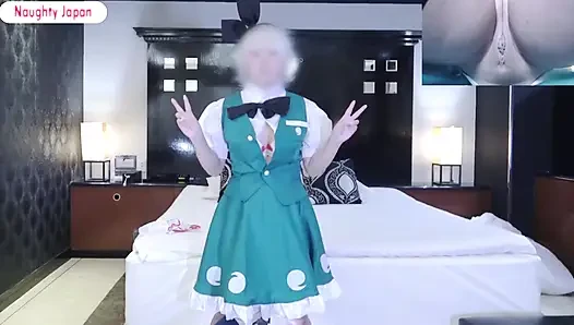 Cosplay Angel. Hemşire tarzı cosplayer eğlenceli bir karakter anında eğlenceli ve canlı bir solo performans getiriyor - bölüm2