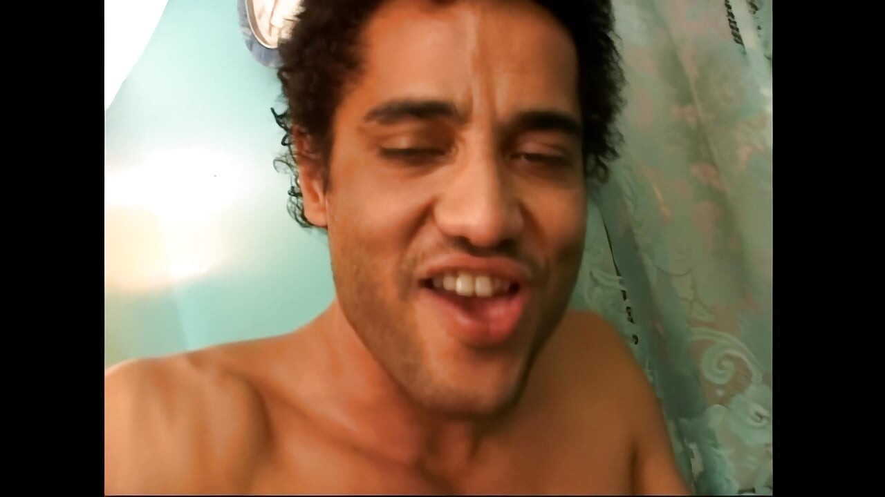 Sinnliche königin sehnt sich nach harten händen