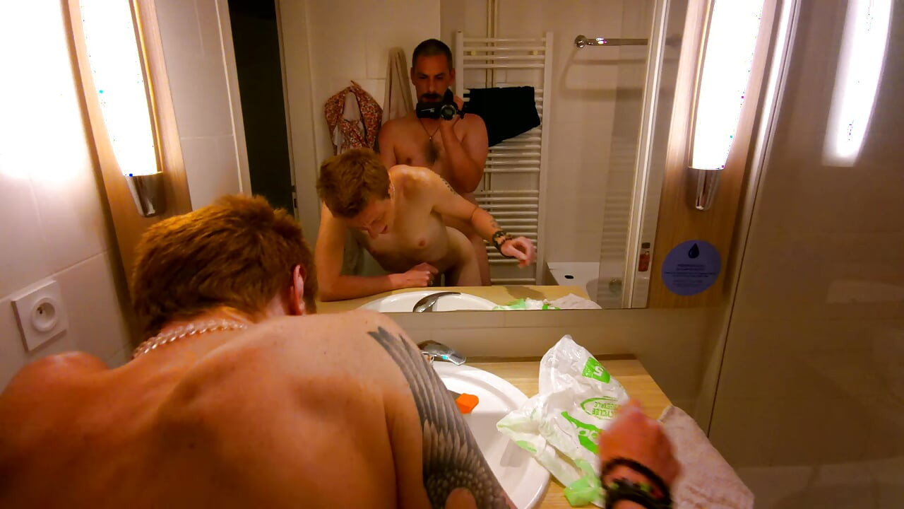 Ich beginne es im Bett und beende es im Badezimmer