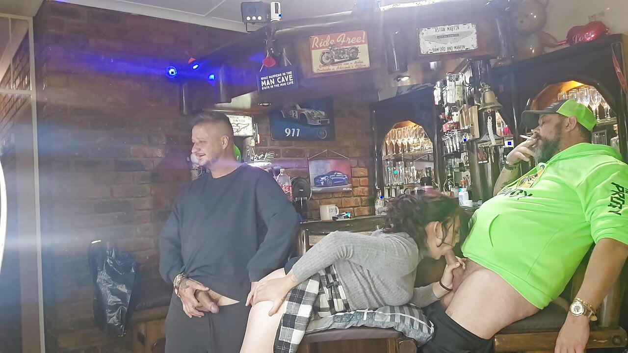 Împărțind-o pe prietena mea fiică vitregă tabu drăguță de 19 ani