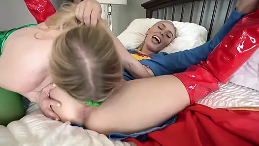 Supergirl Vs. Poison Ivy - Lesbian Seduction