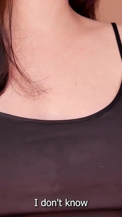 Superbe moment de « JOI EN - la baby-sitter attend son paiement en sperme »