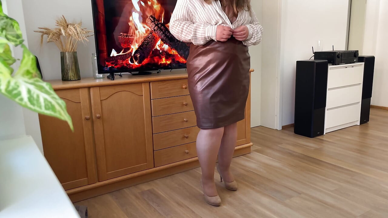 My lustful stepmother's tight leather skirt and pantyhose