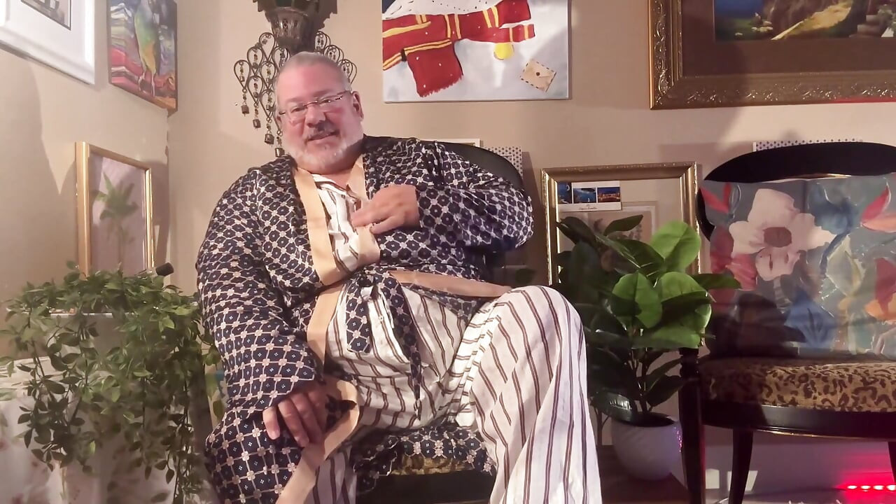 นักบวชอ้วนตูดใหญ่อ้วน