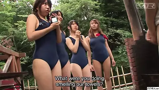 Japanse schoolmeisjes in badpakken - cfnm handjob harem