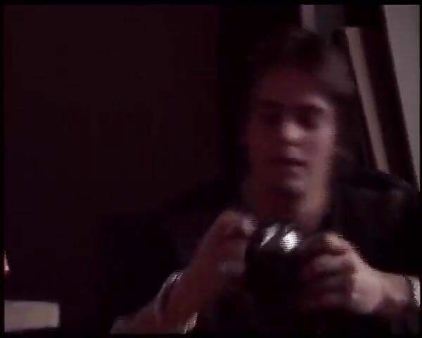 完美的金髮秘書在老公面前被老闆幹了